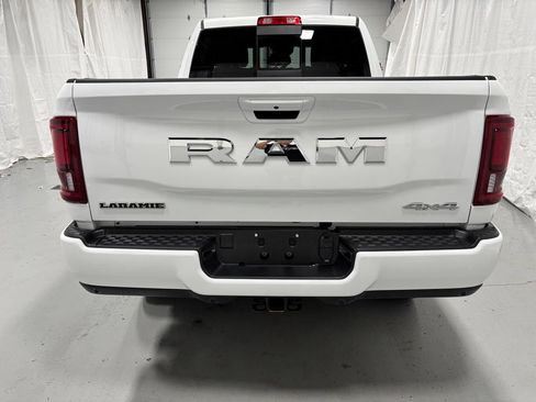Used 2026 RAM 2500 Laramie AWD/4WD image 6
