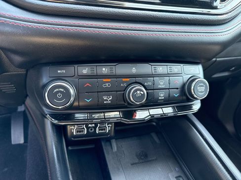 Used 2024 Dodge Durango R/T AWD/4WD image 19