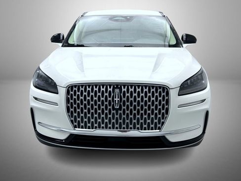 Used 2023 Lincoln Corsair AWD image 2