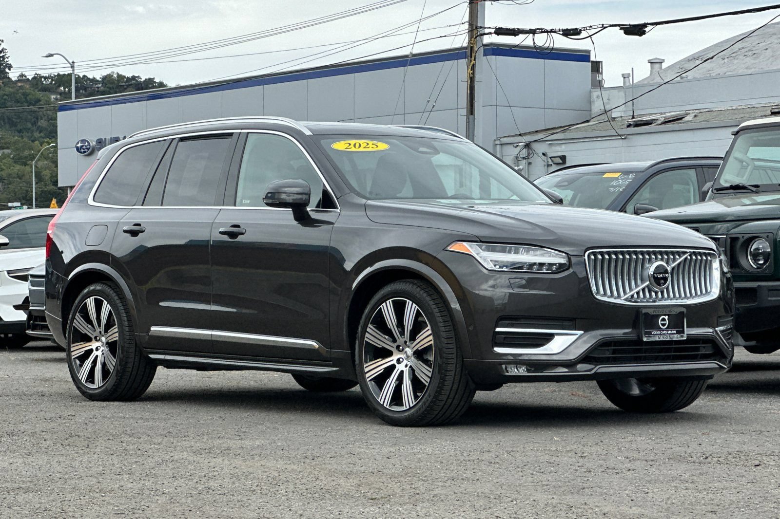 Used 2025 Volvo XC90 B6 Ultra w/ Lounge Package AWD/4WD image 9