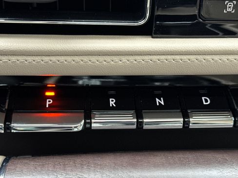 Used 2024 Lincoln Aviator Reserve w/ Equipment Group 201A image 23