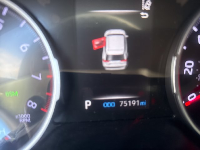 Used 2021 Toyota RAV4 XLE FWD image 14