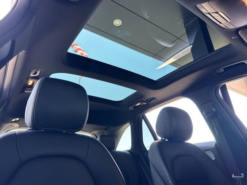 Certified 2022 Mercedes-Benz GLC 300 image 19