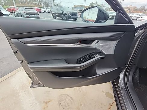 New 2026 MAZDA MAZDA3 Hatchback w/Premium Plus Pkg AWD/4WD image 4