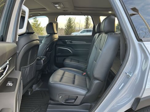 Used 2022 Kia Telluride SX w/ Nightfall Edition Package image 17