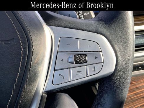 Used 2025 BMW X7 xDrive40i w/ Premium Package image 23