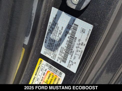 Used 2025 Ford Mustang Coupe RWD image 25