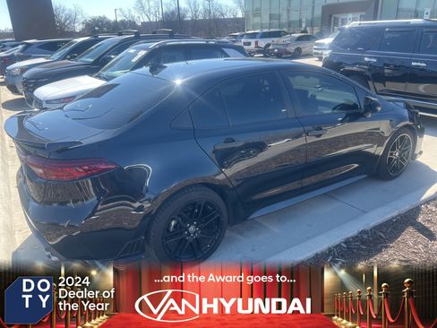 Used 2021 Toyota Corolla SE w/ SE Premium Package image 6