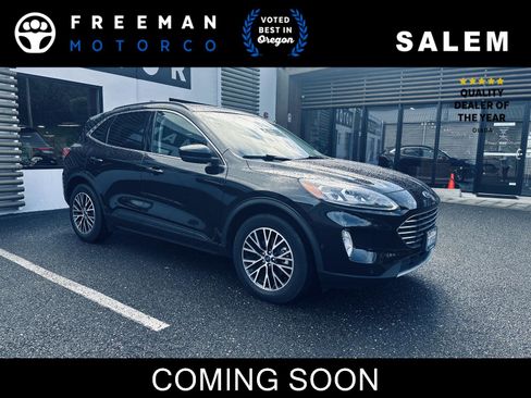 Used 2022 Ford Escape Titanium w/ Titanium Premium Package image 1