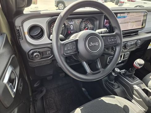 Used 2026 Jeep Wrangler Sport AWD/4WD image 16