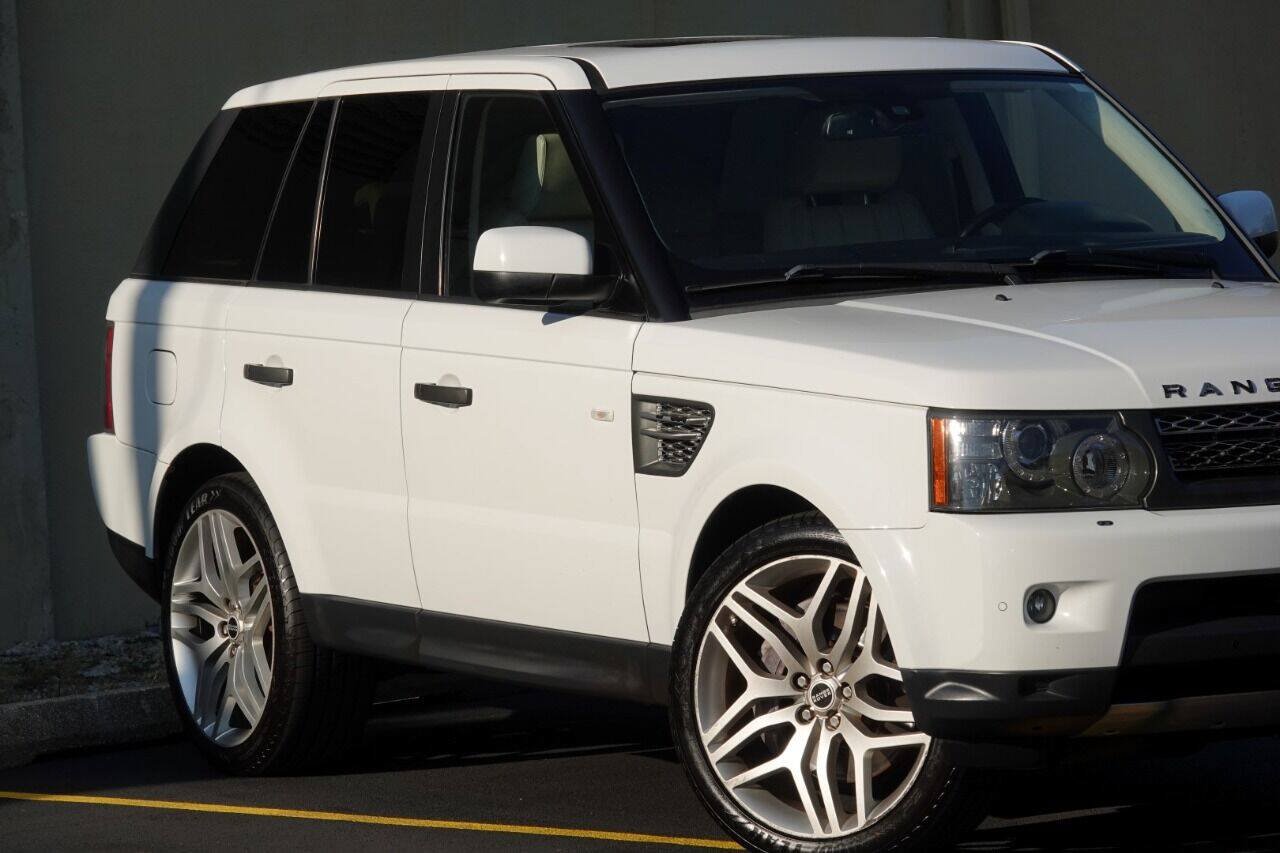 Used 2011 Land Rover Range Rover Sport Supercharged AWD/4WD image 46