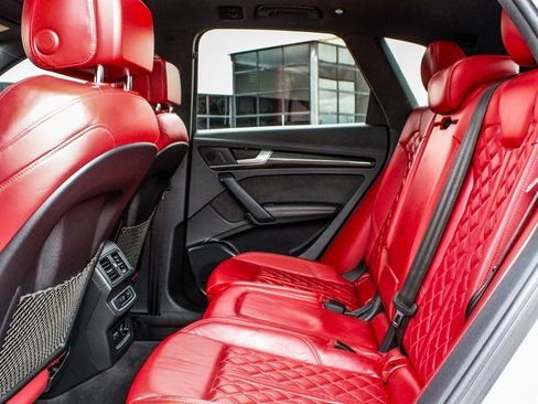Used 2022 Audi SQ5 Premium Plus w/ Premium Plus Package image 35
