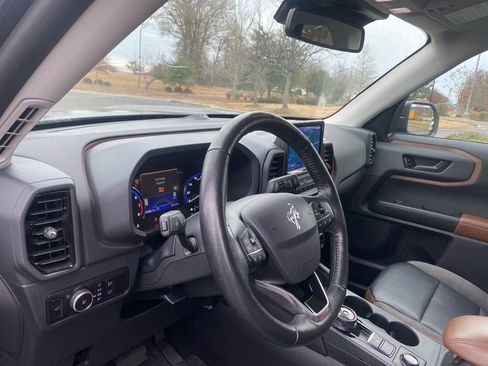 Used 2023 Ford Bronco Sport Outer Banks w/ Tech Package image 15