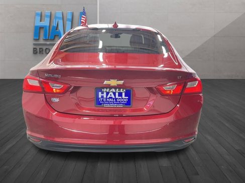 Used 2016 Chevrolet Malibu LT image 4