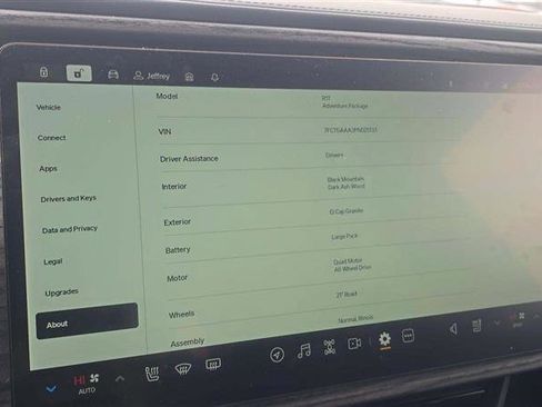 Used 2023 Rivian R1T Adventure image 5