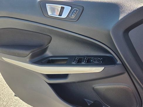 Used 2018 Ford EcoSport SE FWD image 32