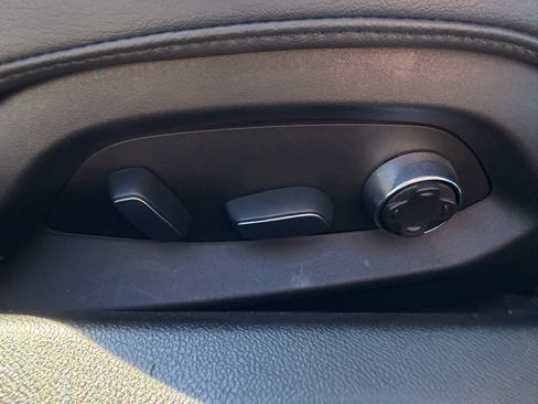 Used 2021 Chevrolet Corvette Stingray Preferred Conv w/ Z51 Performance Package image 42