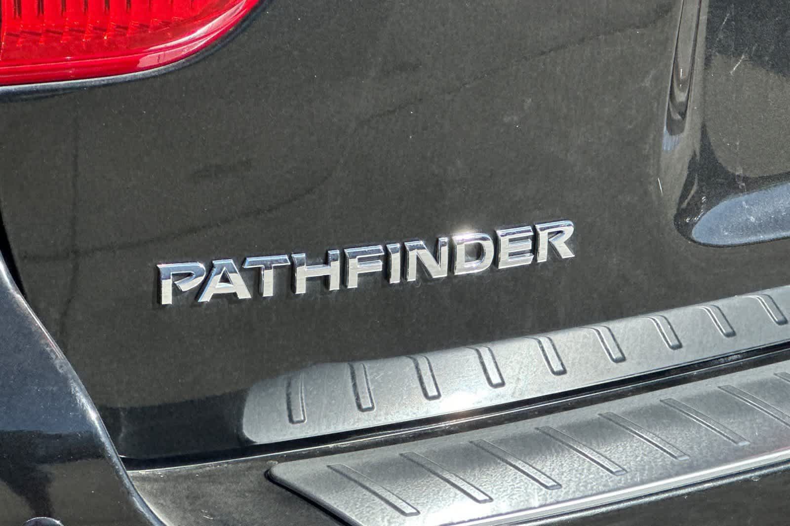 Used 2020 Nissan Pathfinder S AWD/4WD image 13