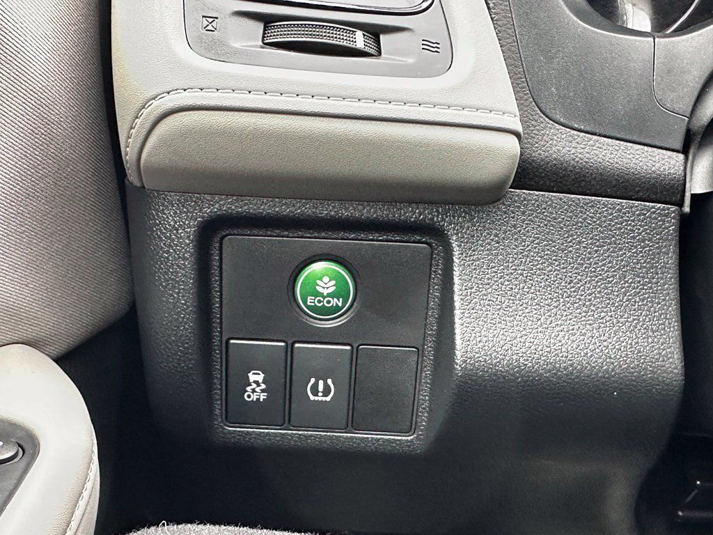 Used 2017 Honda HR-V LX image 33