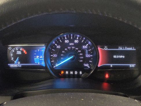Used 2018 Ford Explorer Limited AWD/4WD image 23
