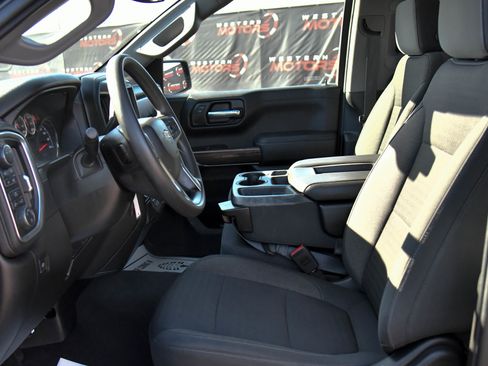 Used 2020 Chevrolet Silverado 1500 LT w/ Trailering Package image 16