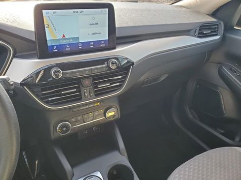 Used 2020 Ford Escape SE image 20