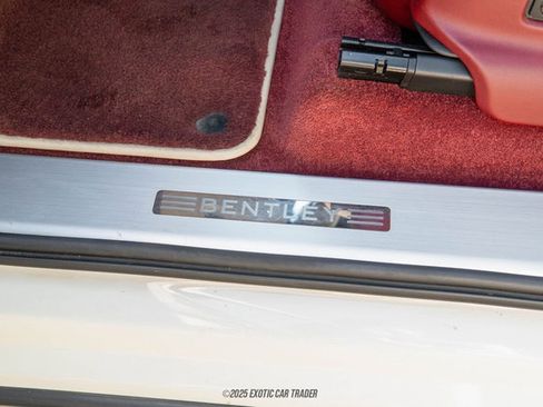Used 2019 Bentley Bentayga image 92