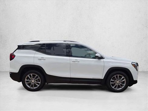 Used 2022 GMC Terrain SLT FWD image 4