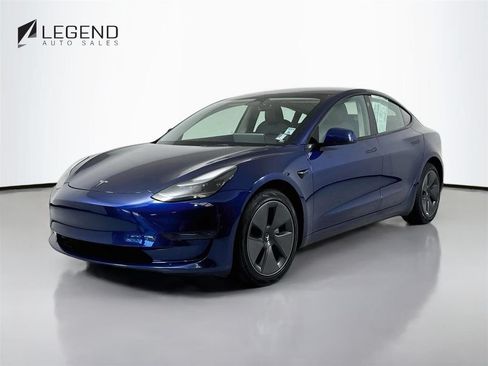 Used 2023 Tesla Model 3 Standard Range RWD image 1