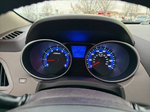 Used 2012 Hyundai Tucson GLS image 34