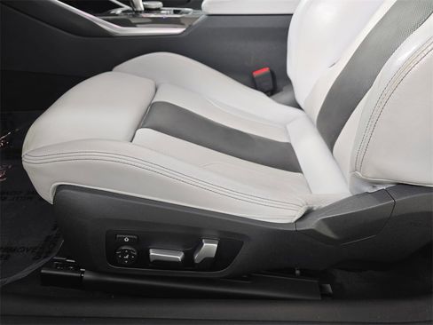 Used 2022 BMW M4 xDrive Competition w/ Executive Package image 31