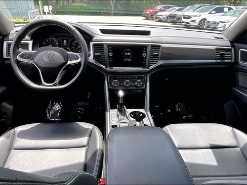 Certified 2021 Volkswagen Atlas SE FWD image 3