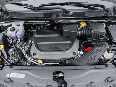 New 2026 Chrysler Voyager LX image 17