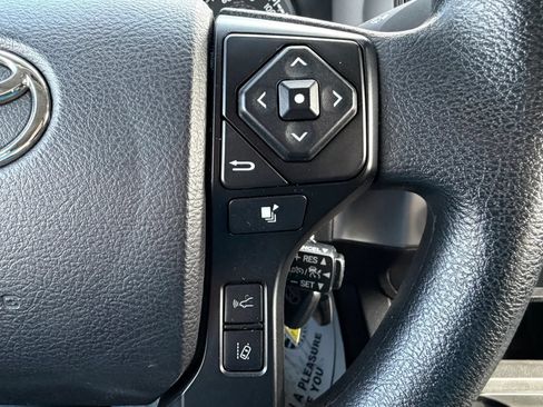 Used 2021 Toyota Tacoma SR AWD/4WD image 25