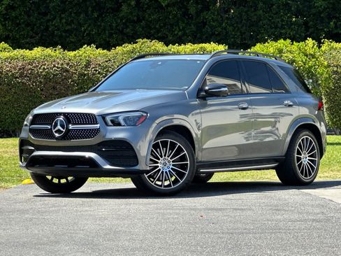 Used 2020 Mercedes-Benz GLE 450 4MATIC image 1