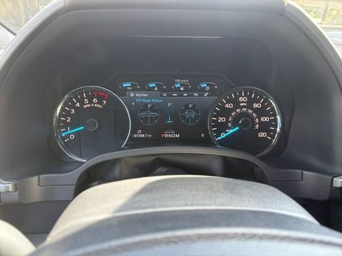 Used 2018 Ford F150 Platinum w/ Equipment Group 701A Luxury AWD/4WD image 9