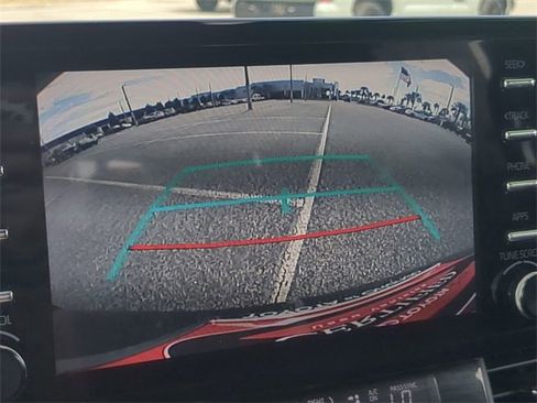 Certified 2023 Toyota Sienna XLE Woodland Edition image 21