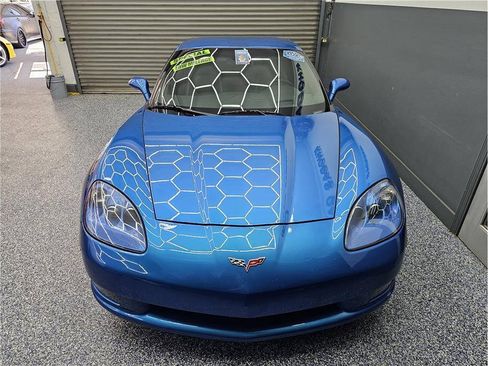 Used 2009 Chevrolet Corvette Coupe w/ Preferred Equipment Group RWD image 8