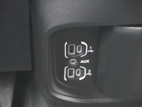 Used 2020 RAM 1500 Laramie image 18