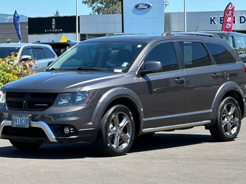 Used 2015 Dodge Journey Crossroad w/ Flexible Seating Group AWD/4WD image 8