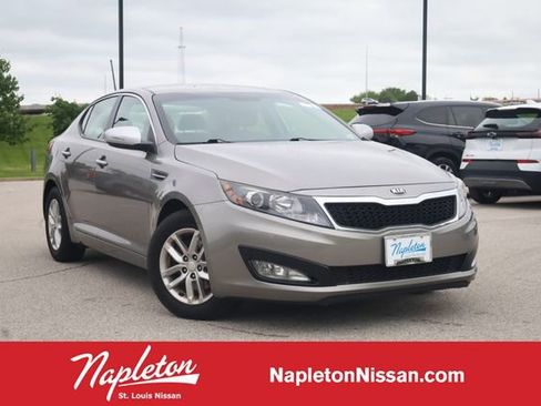 Used 2013 Kia Optima LX FWD image 1
