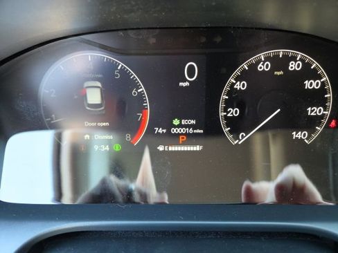 New 2026 Honda HR-V LX image 18
