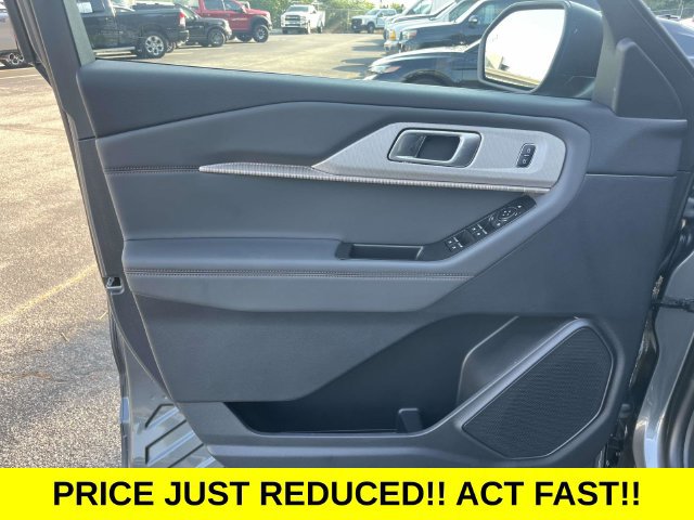 Certified 2026 Ford Explorer Active AWD/4WD image 18