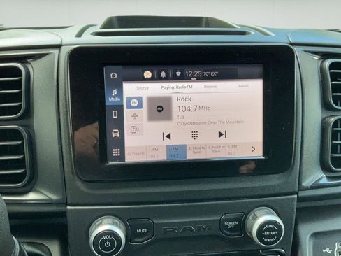 Used 2022 RAM ProMaster 2500 image 22