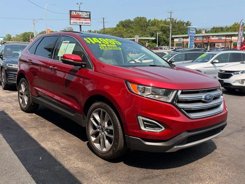 Used 2018 Ford Edge Titanium w/ Equipment Group 301A AWD/4WD image 4