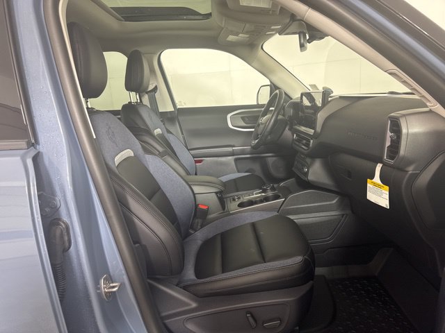 Certified 2025 Ford Bronco Sport Outer Banks w/ Outer Banks Tech Package+ AWD/4WD image 4