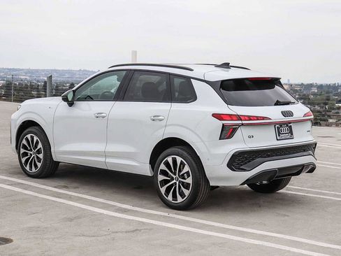 New 2026 Audi Q3 quattro 2.0T AWD/4WD image 6