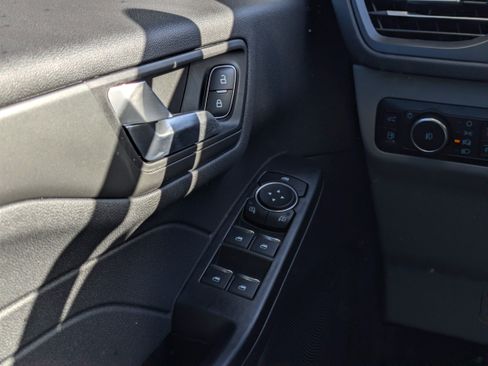 New 2026 Ford Escape SE FWD image 25