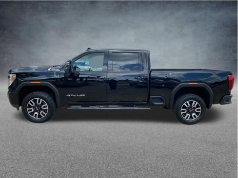 Used 2022 GMC Sierra 2500 AT4 w/ AT4 Preferred Package AWD/4WD image 2