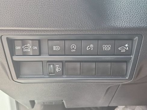 Used 2024 Toyota Tundra SR5 w/ SR5 Convenience Package RWD image 19